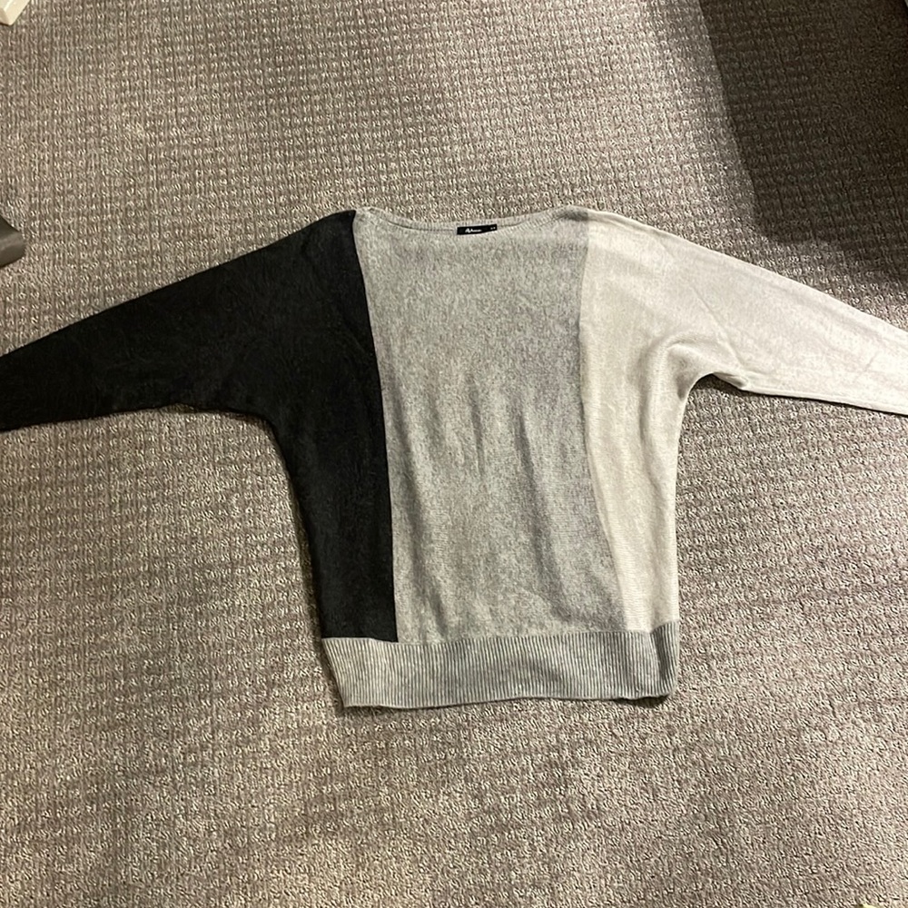 Reitmans sweater